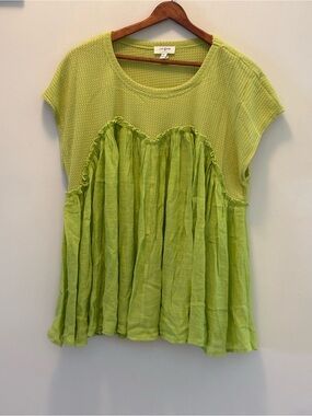 Umgee Lime Green Short Sleeve Babydoll Tunic Medium Oversized Fits Large NWOT